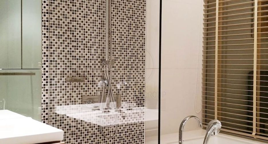 For sale 2 bedrooms condo in Pathum Wan, Bangkok