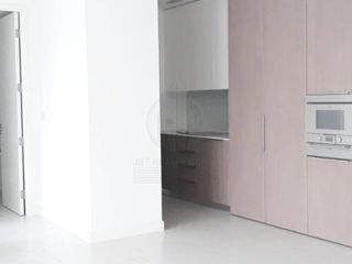 For rent and for sale 2 bedrooms condo in Pathum Wan, Bangkok