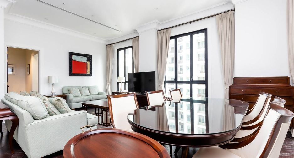 For rent 2 bedrooms condo in Pathum Wan, Bangkok