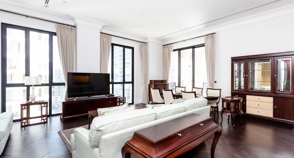 For rent 2 bedrooms condo in Pathum Wan, Bangkok