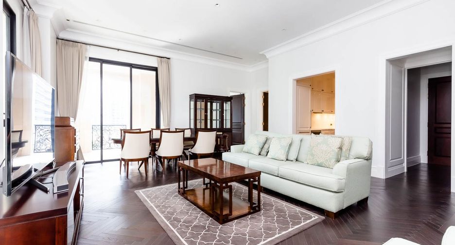 For rent 2 bedrooms condo in Pathum Wan, Bangkok
