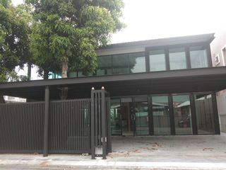 For rent and for sale 3 bed office in Phra Khanong, Bangkok