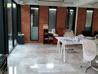 For rent and for sale 3 bed office in Phra Khanong, Bangkok