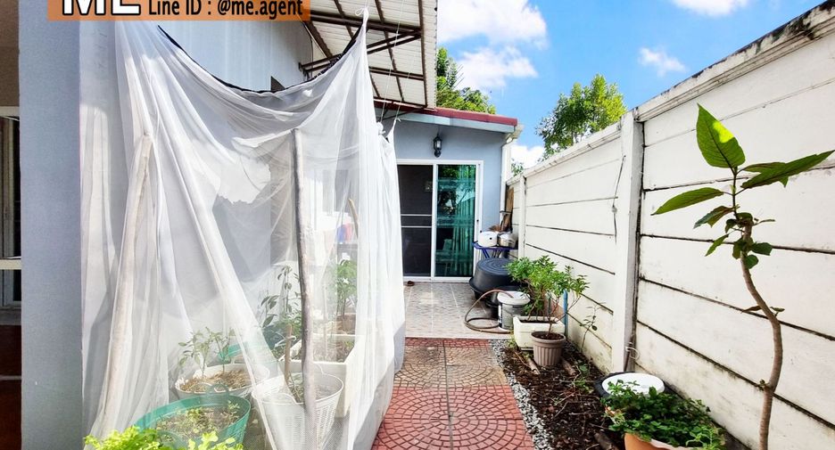 À vendre 3 chambres maison de ville à Suan Luang, Bangkok