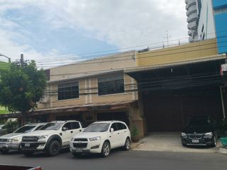 For sale 6 bed retail Space in Samphanthawong, Bangkok