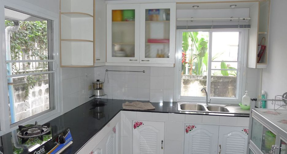 For rent 3 bedrooms house in Bang Bua Thong, Nonthaburi