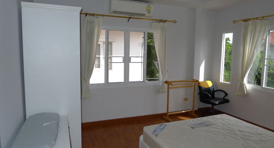 For rent 3 bedrooms house in Bang Bua Thong, Nonthaburi