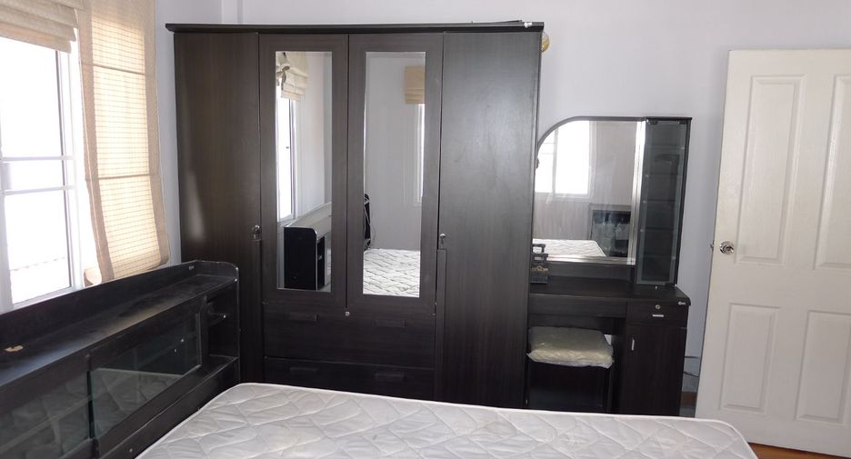 For rent 3 bedrooms house in Bang Bua Thong, Nonthaburi