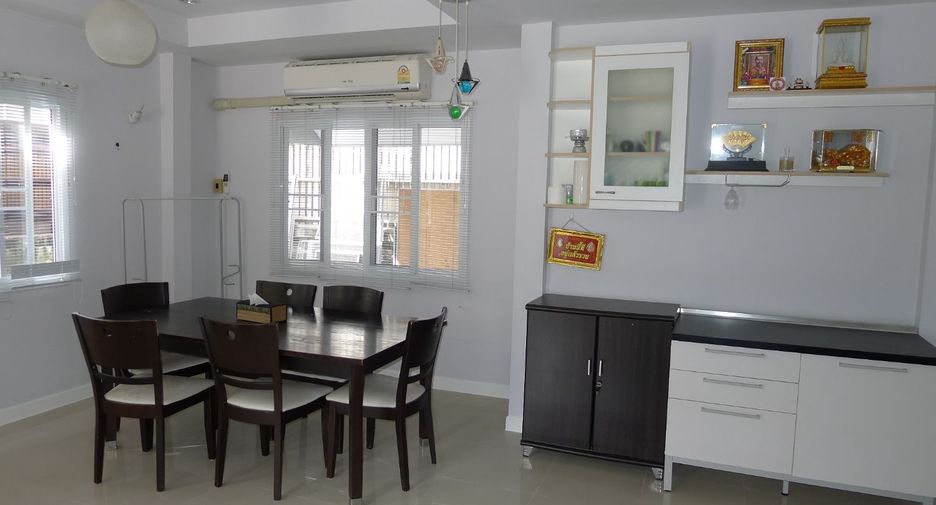 For rent 3 bedrooms house in Bang Bua Thong, Nonthaburi