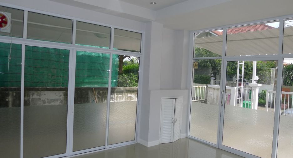 For rent 3 bedrooms house in Bang Bua Thong, Nonthaburi