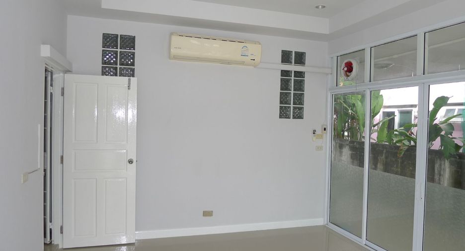 For rent 3 bedrooms house in Bang Bua Thong, Nonthaburi