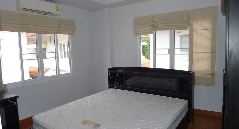 For rent 3 bedrooms house in Bang Bua Thong, Nonthaburi