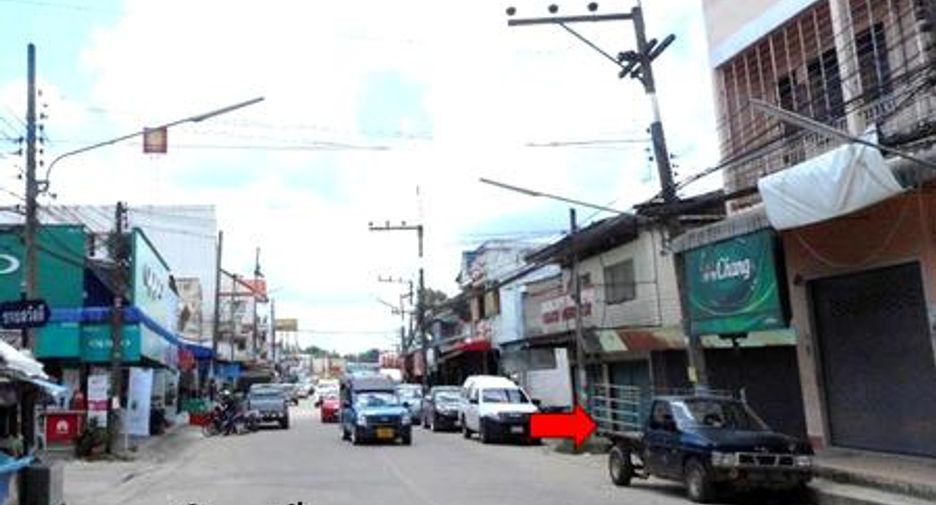 For sale 3 bedrooms retail Space in Phrasaeng, Surat Thani