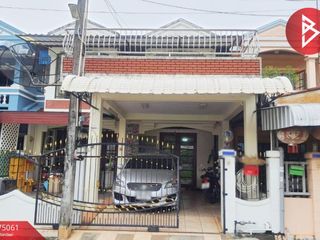 For sale 3 bed townhouse in Mueang Chanthaburi, Chanthaburi