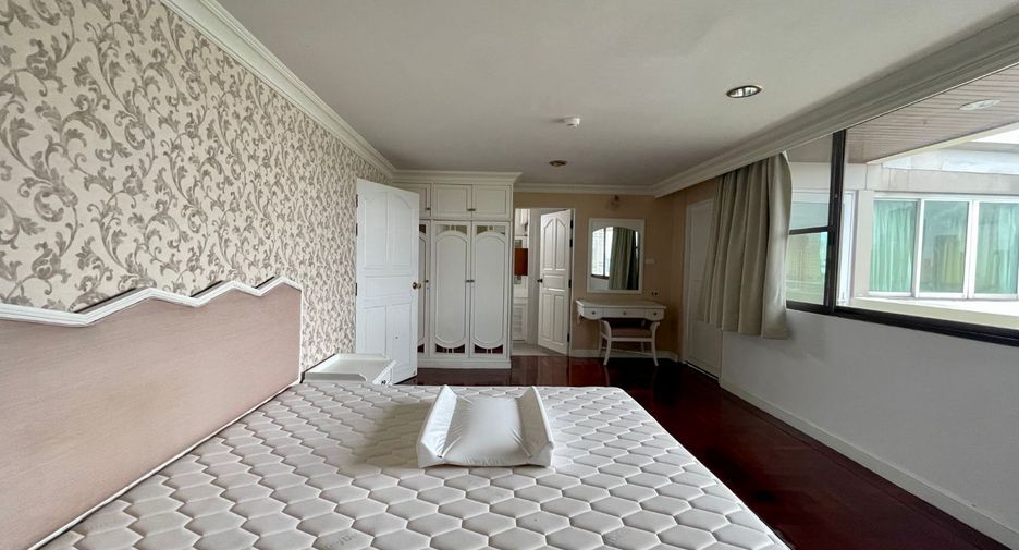 Apartamento en alquiler de 4 habitaciones en Khlong Toei, Bangkok
