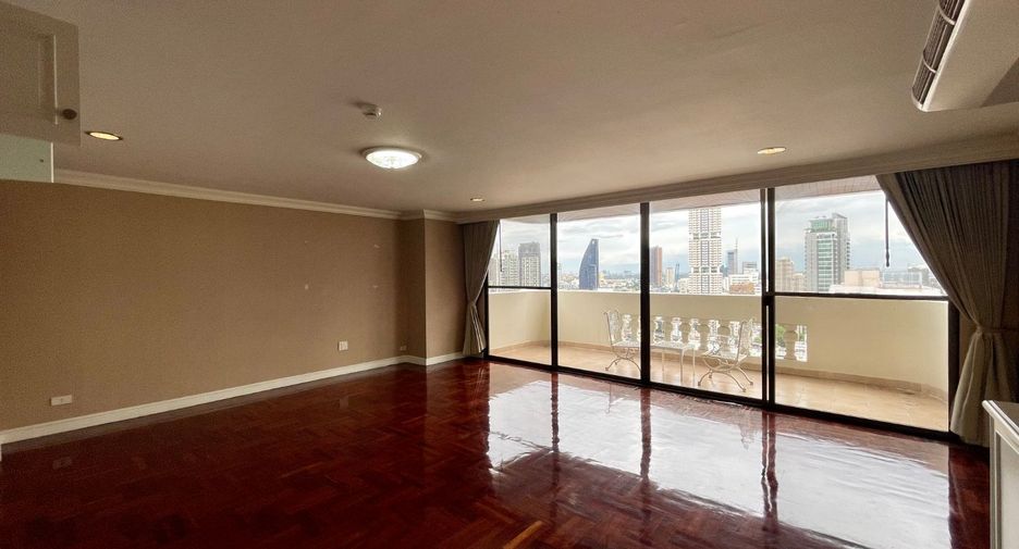 Apartamento en alquiler de 4 habitaciones en Khlong Toei, Bangkok
