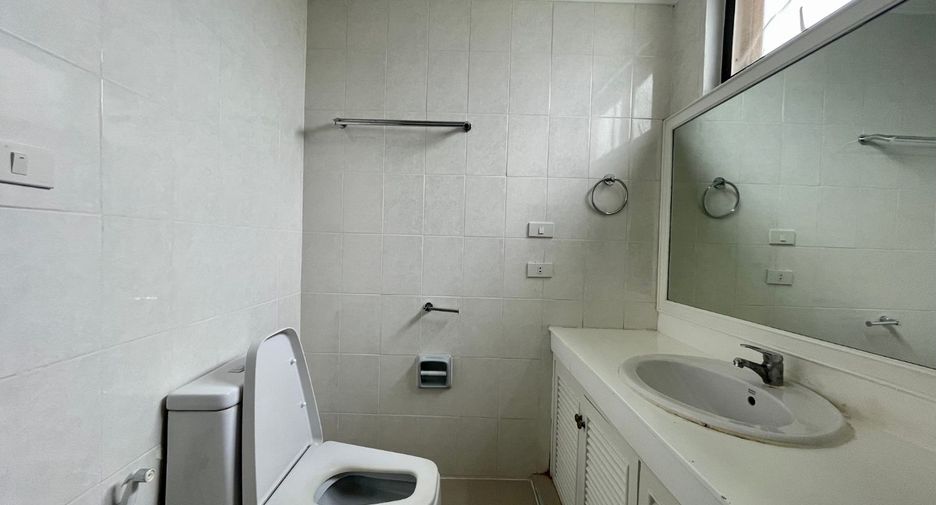 Apartamento en alquiler de 4 habitaciones en Khlong Toei, Bangkok