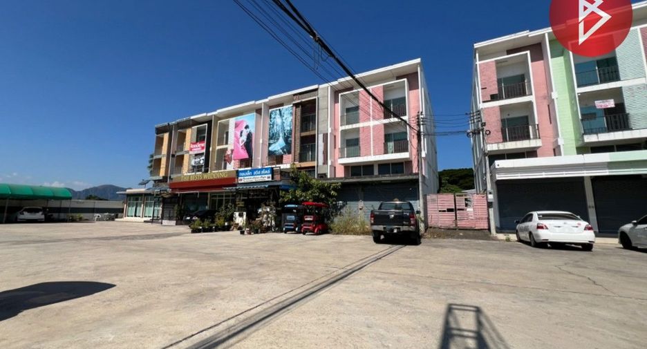For sale 6 Beds retail Space in Cha Am, Phetchaburi