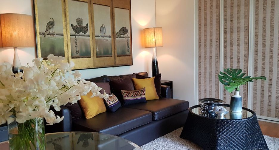 For rent 2 bedrooms condo in Sathon, Bangkok