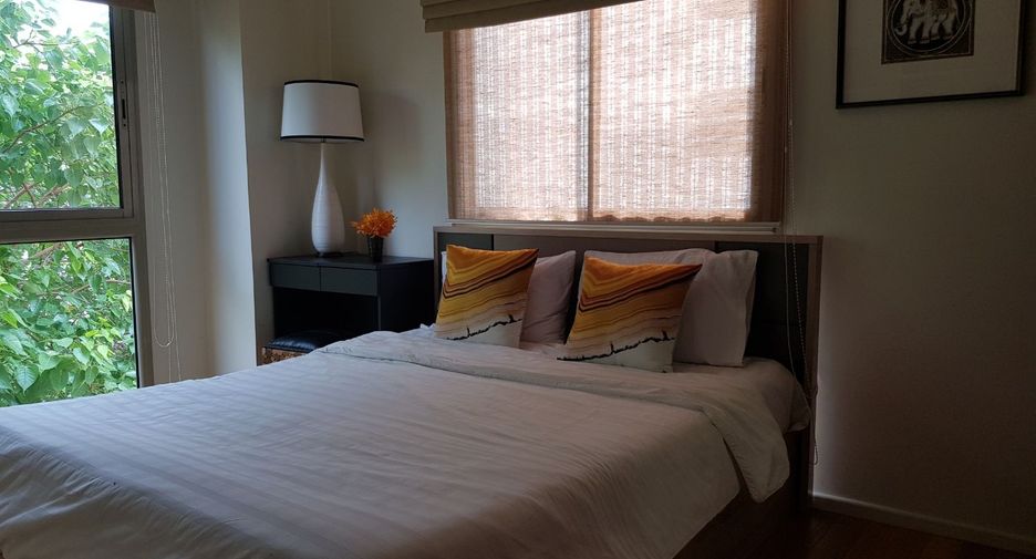 For rent 2 bedrooms condo in Sathon, Bangkok
