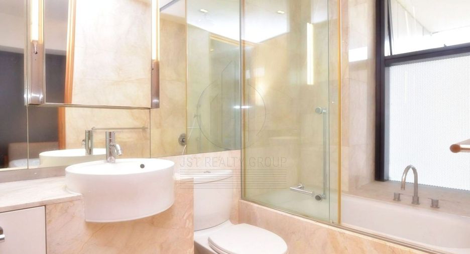 For sale 2 bedrooms condo in Sathon, Bangkok