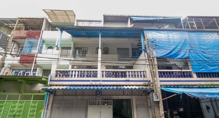 For sale 4 bed retail Space in Khlong San, Bangkok