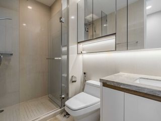 Condo en alquiler de 2 habitaciones en Pathum Wan, Bangkok