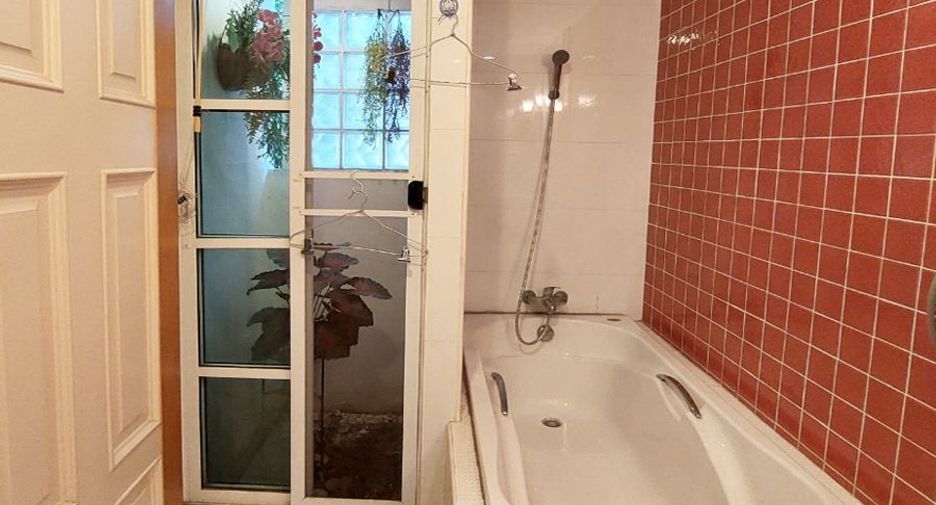 For sale 3 bedrooms house in Bang Kruai, Nonthaburi
