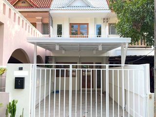 For sale 2 bed townhouse in Hang Dong, Chiang Mai