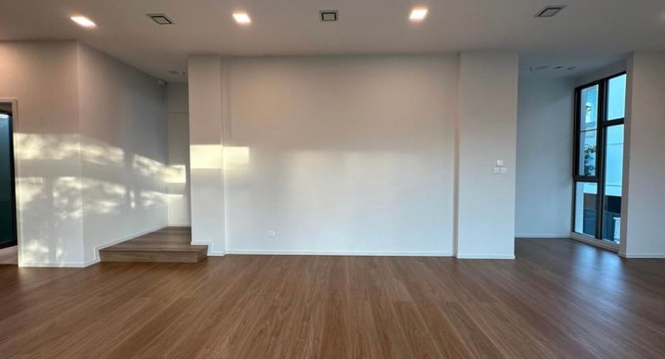 For rent 3 bedrooms house in Saphan Sung, Bangkok