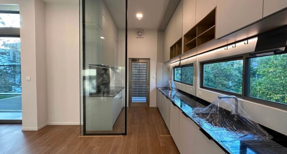 For rent 3 bedrooms house in Saphan Sung, Bangkok