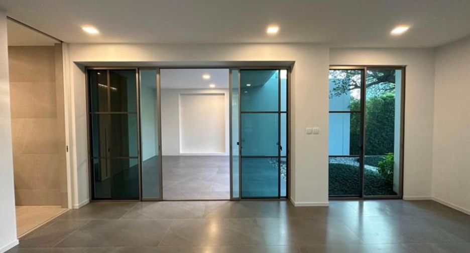 For rent 3 bedrooms house in Saphan Sung, Bangkok