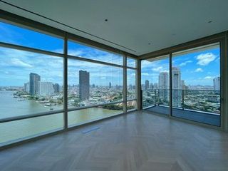 For sale 3 bedrooms condo in Bang Kho Laem, Bangkok