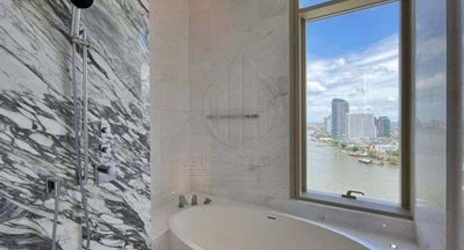 For sale 3 ベッドルーム condo in Bang Kho Laem, Bangkok