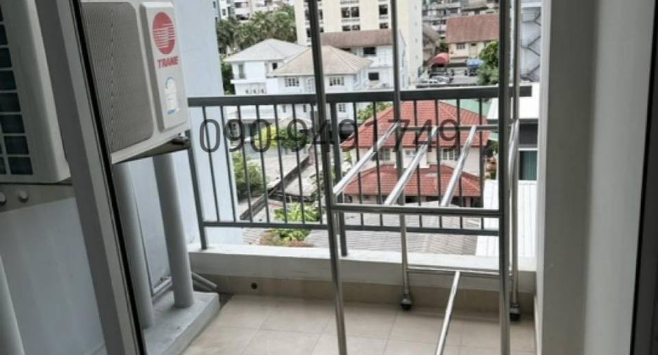 For rent 1 bed condo in Huai Khwang, Bangkok
