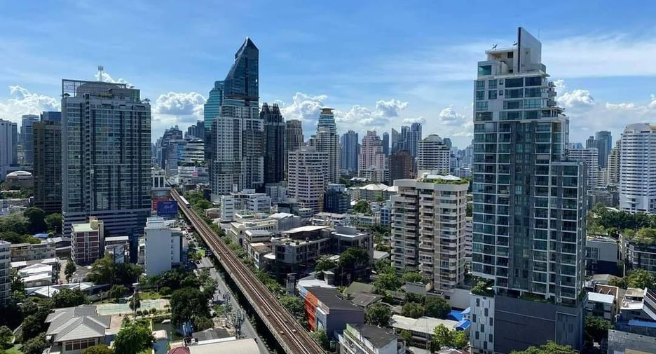 À louer et à vendre 1 chambre condo à Khlong Toei, Bangkok