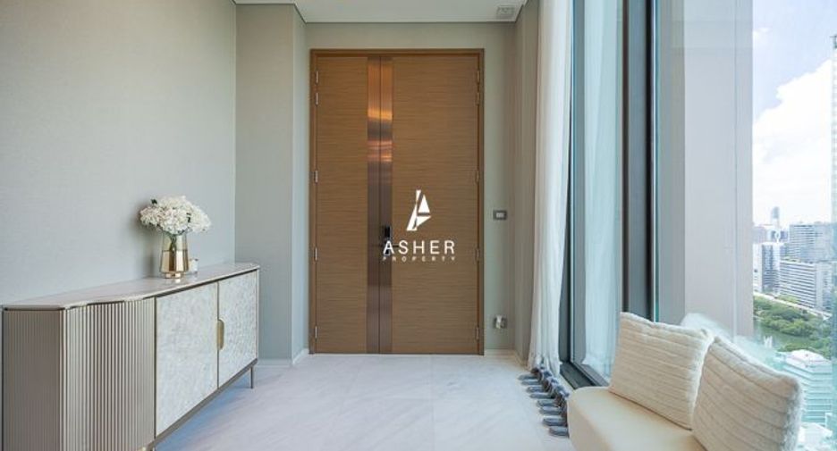 À louer et à vendre 3 chambres condo à Pathum Wan, Bangkok