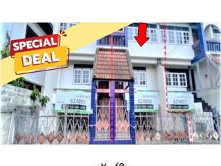 For sale 2 bedrooms townhouse in Mueang Lampang, Lampang