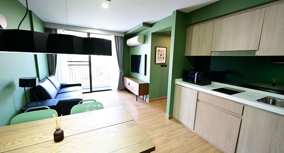 For sale 2 bed condo in Phaya Thai, Bangkok