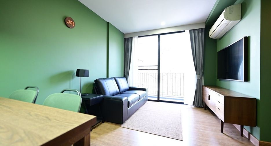 For sale 2 bed condo in Phaya Thai, Bangkok