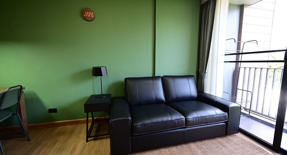 For sale 2 bed condo in Phaya Thai, Bangkok