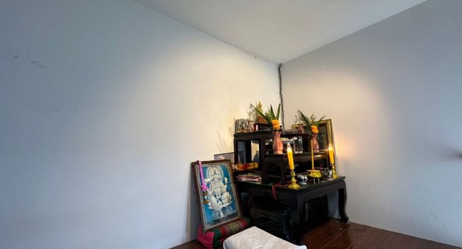 For sale 3 bedrooms house in Mueang Chon Buri, Chonburi