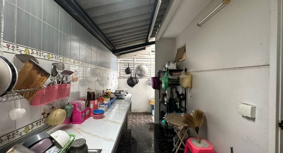 For sale 3 bedrooms house in Mueang Chon Buri, Chonburi