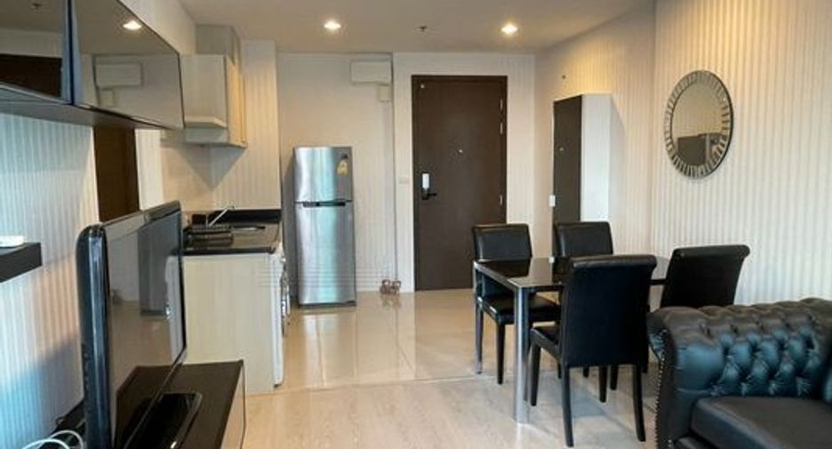 For sale 2 bedrooms condo in Sathon, Bangkok