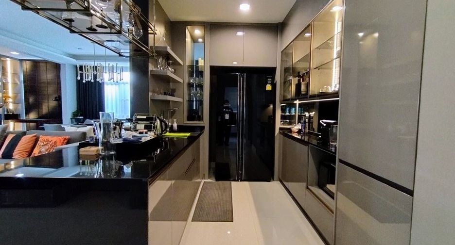 For sale 4 bedrooms house in Prawet, Bangkok