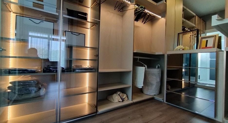 For sale 4 bedrooms house in Prawet, Bangkok