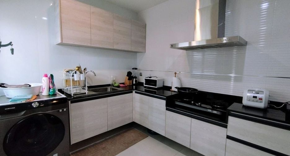 For sale 4 bedrooms house in Prawet, Bangkok