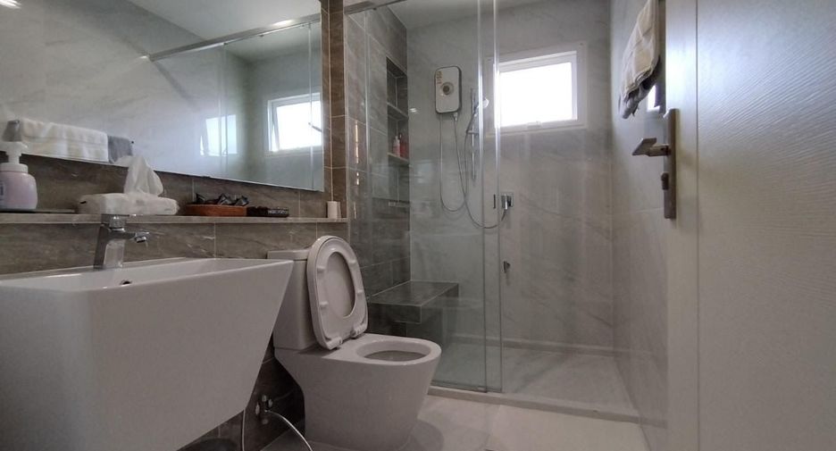 For sale 4 bedrooms house in Prawet, Bangkok