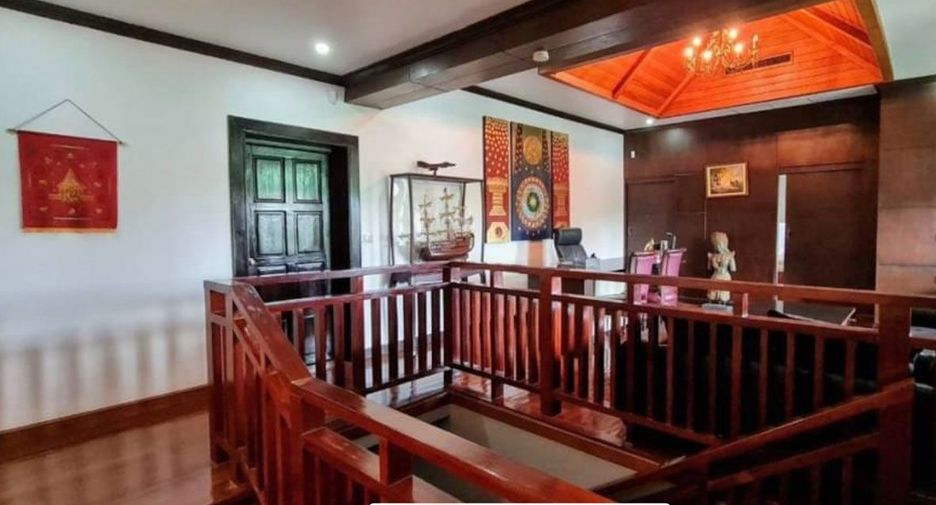 À vendre 5 chambres maison à Bang Lamung, Chonburi