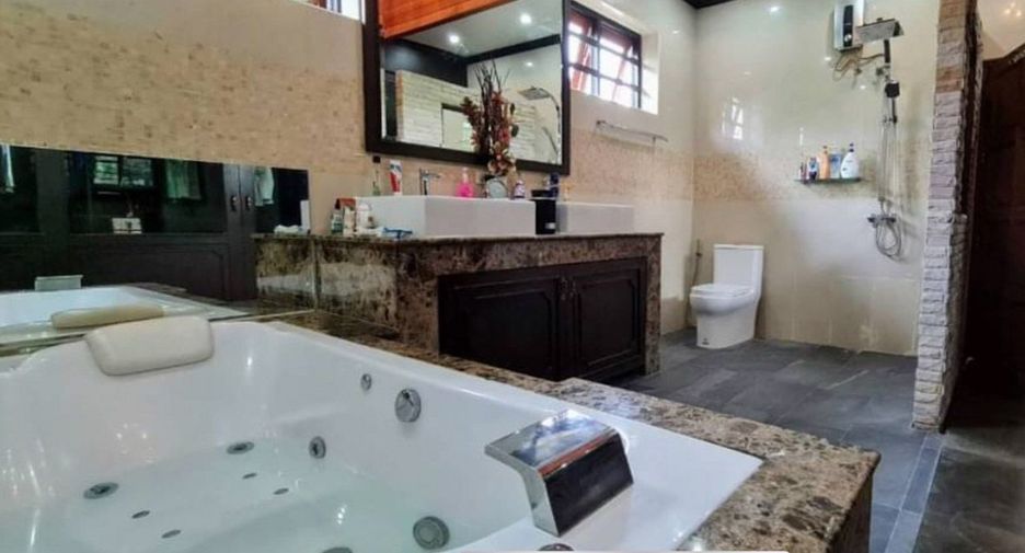 À vendre 5 chambres maison à Bang Lamung, Chonburi